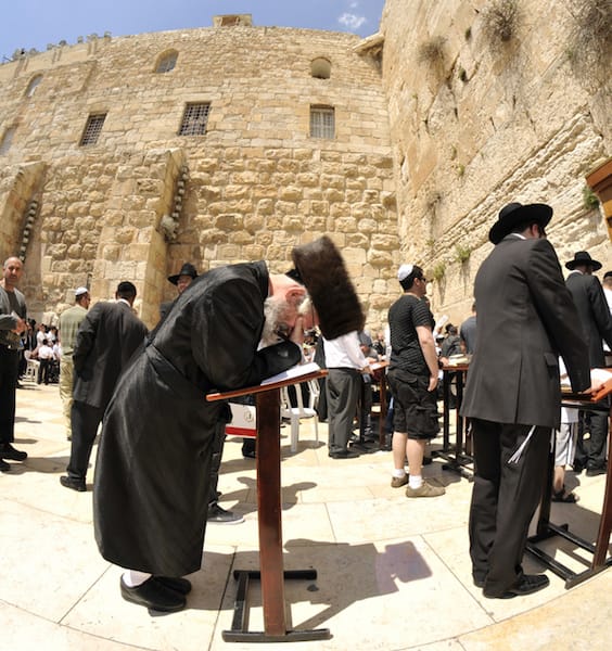 Egypt has halted an annual pilgrimage to the tomb of a venerated Jewish holy man. Boris Diakovsky / Shutterstock.com