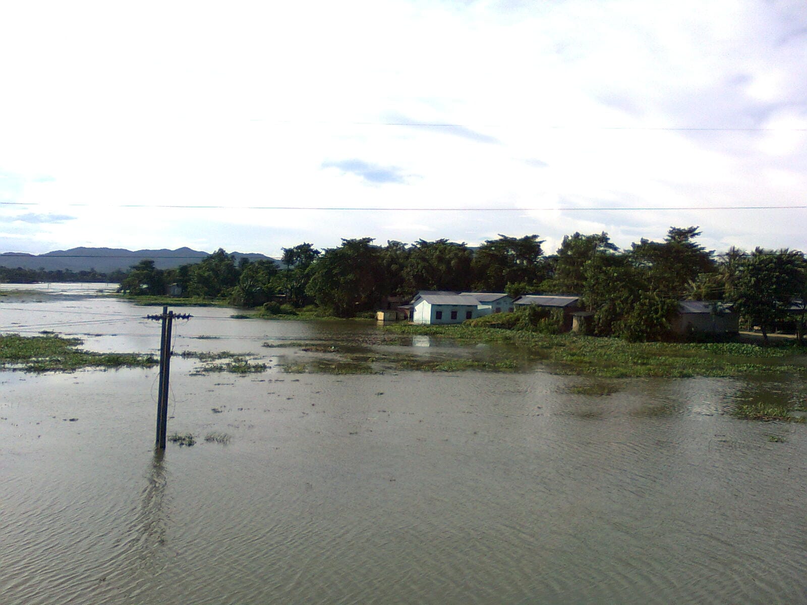 Towns and roads are underwater throughout most of the state of Assam, where the Brahmaputra river runs. Photo: PP Yoonus/Wikimedia Commons