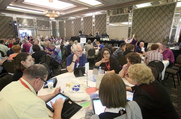 General Synod members share their thoughts about a document outlining Indigenous self-determination in the church. Photo: Art Babych