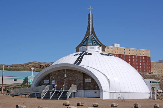 Igloo-shaped St. Jude’s Cathedral was destroyed by arson in 2005 and rebuilt in 2012. Photo: Cwk36/Wikimedia Commons