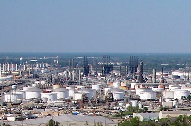 The ExxonMobil plant at Baton Rouge, Louisiana. Photo: Adbar/Wikimedia